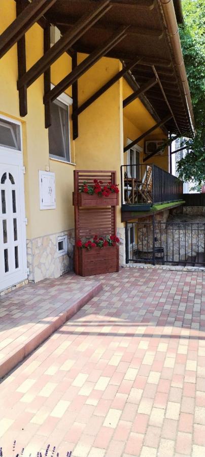 Levendula Apartmanhaz Hajdúszoboszló Exterior foto