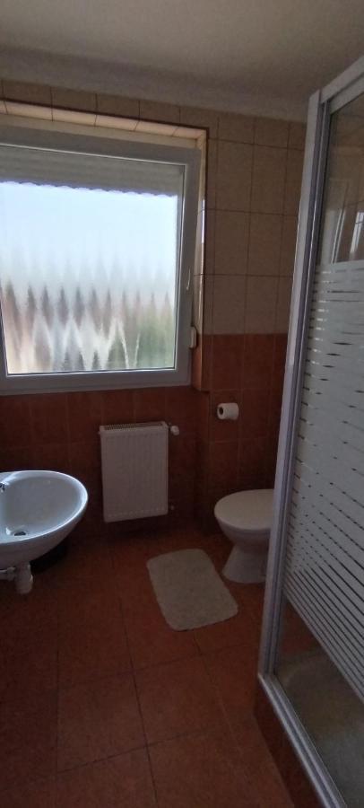 Levendula Apartmanhaz Hajdúszoboszló Exterior foto